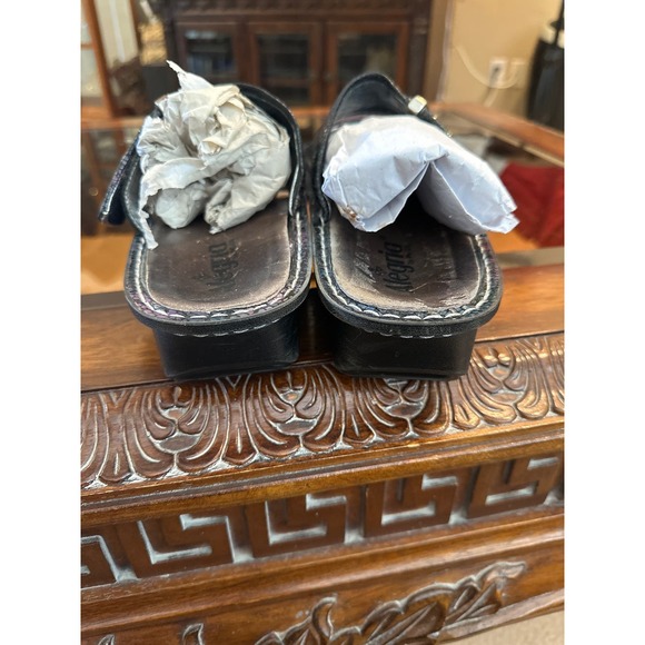 Women’s Alegria Snake Print Sandals. Size 10 - Picture 3 of 5